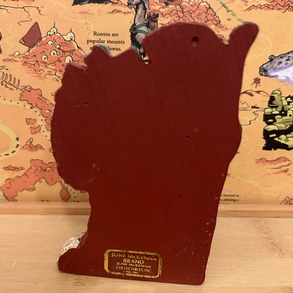 June McKenna Old World Santa Figurine - Picture 2 of 5